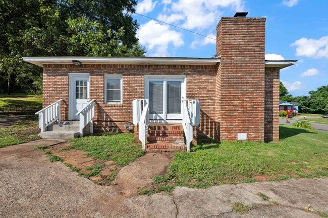 Photo - 3225 Wenonah Rd SW