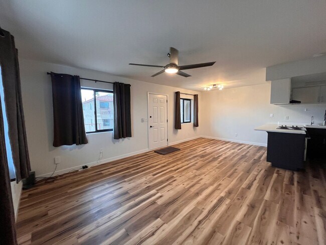 Photo - Longterm Unfurnished Condo