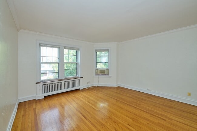Photo - 1112 Grove St