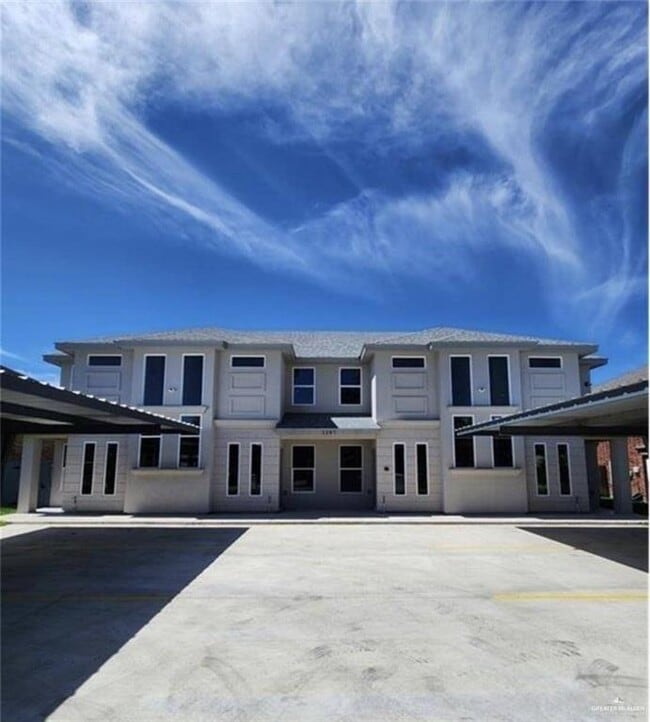 Building Photo - 14 W Fig Ave Unit 1