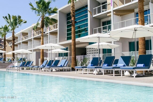 Building Photo - 5455 E Lincoln Dr Unit 1002