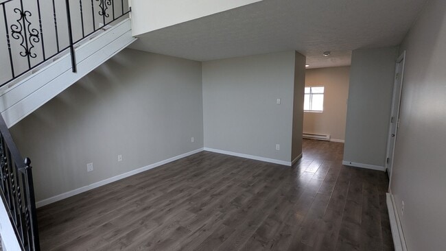 Photo - MN Cedar Village (785) Unit Apt C (Loft)
