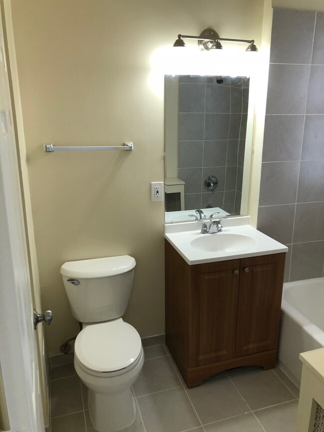 Photo - 1811-1815 S St NW