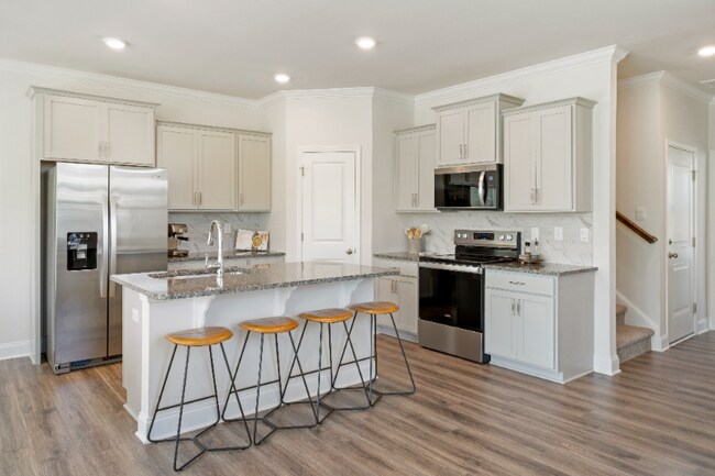 Photo - 470 Wheatfield Rd