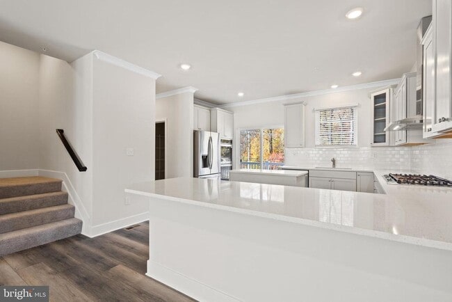 Photo - 518 Downswing Rd