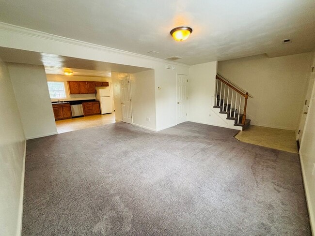 Photo - 3 Bedroom 2.5 Bathroom Townhouse