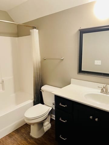 Photo - 1 E 10th Ave