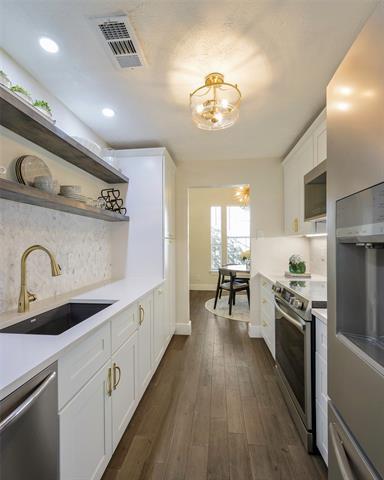 Building Photo - 3605 Brown St Unit 106