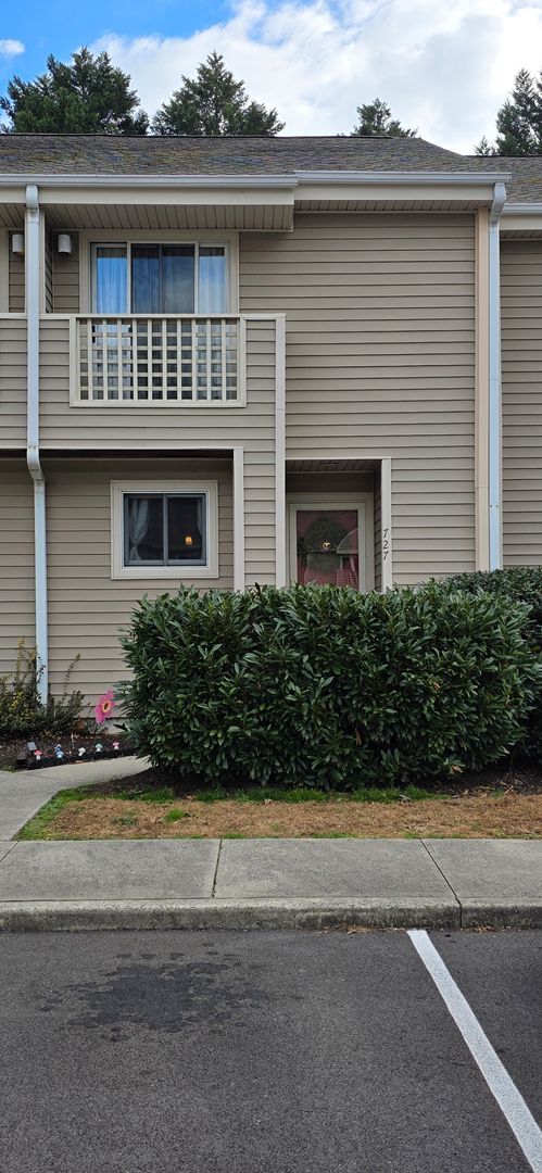 Building Photo - Charming 2-Bedroom Townhome in Glades Community!