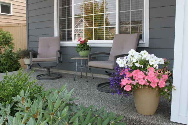 Photo - 341 Holland Ave