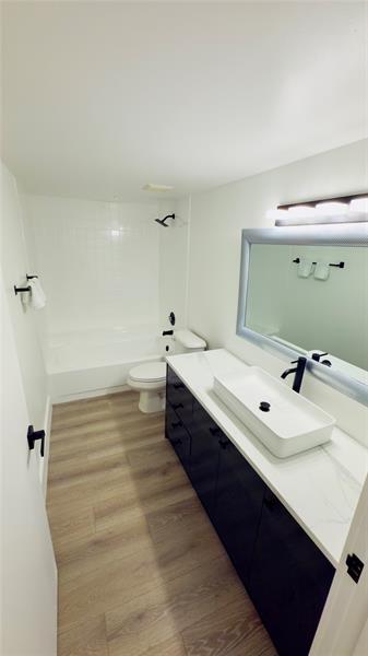Photo - 8235 Lake Dr Unit 303