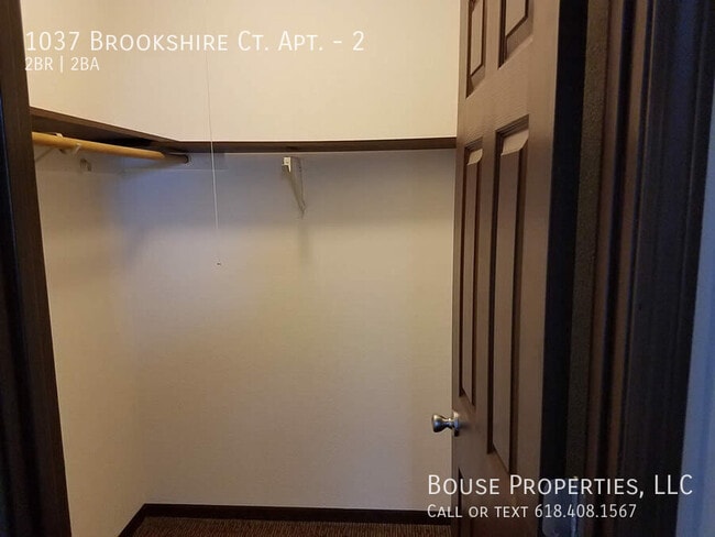 Photo - 1037 Brookshire Ct Unit 2