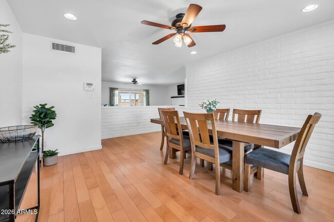 Photo - 1275 E Campus Dr
