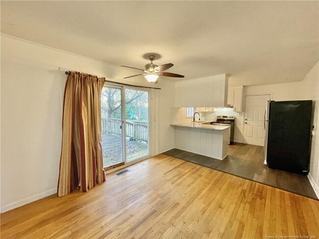 Photo - 3522 Thomas Dr