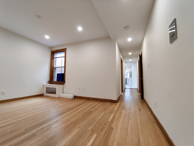 Photo - 15 Green St Unit 6