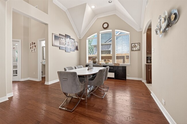 Photo - 4311 Red Oak Grove Ct