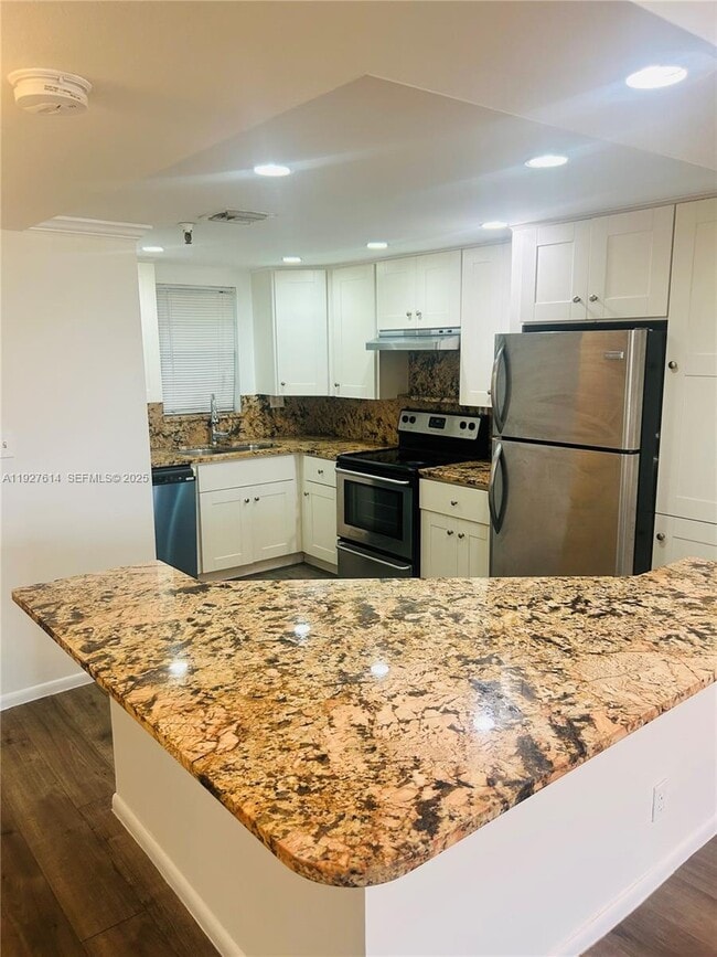 Photo - 3100 W Rolling Hills Cir Unidad 310