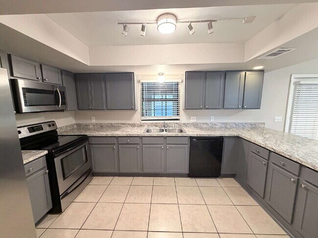 2139 Parker Rd