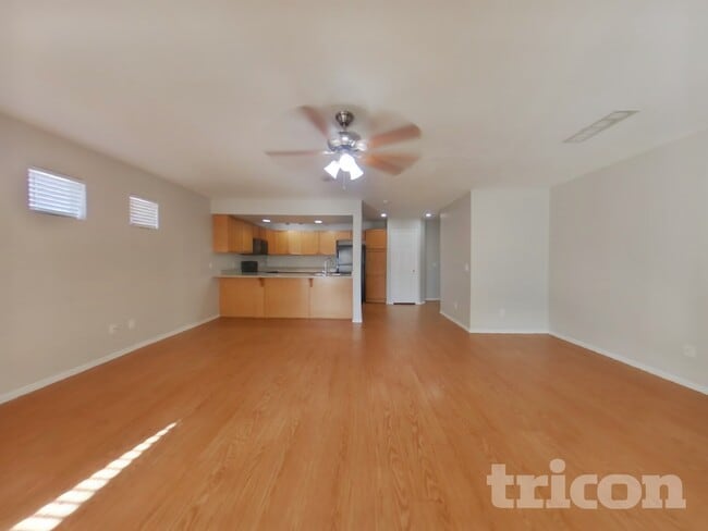 Photo - 16021 N 30th St