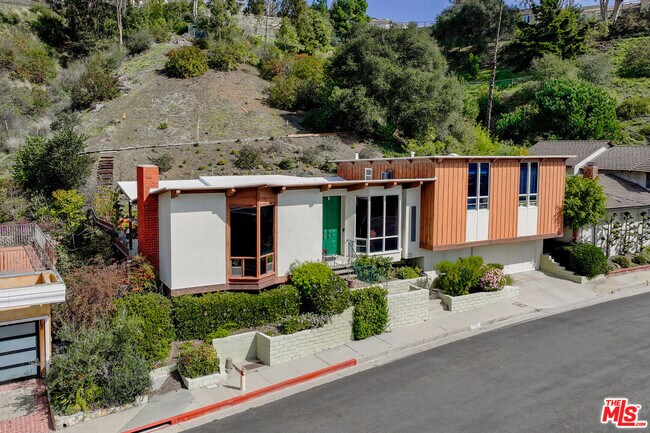 11807 Bel Terrace