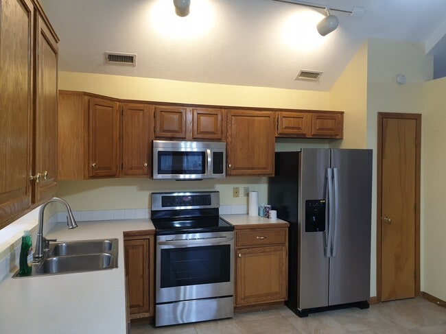 Photo - 2811 Winterbrook Cir