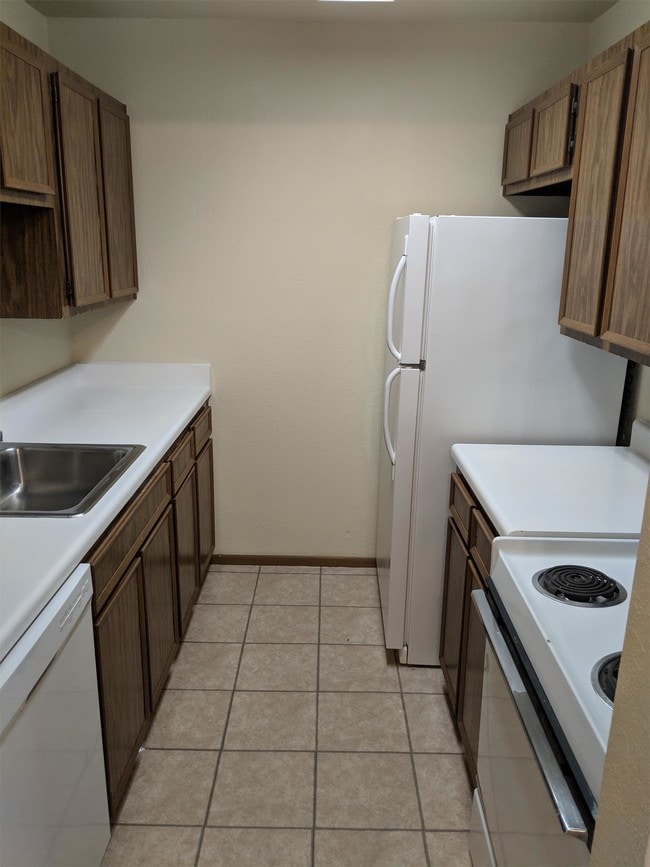7988 Gladys Ave Apartment For Rent in Beaumont, TX