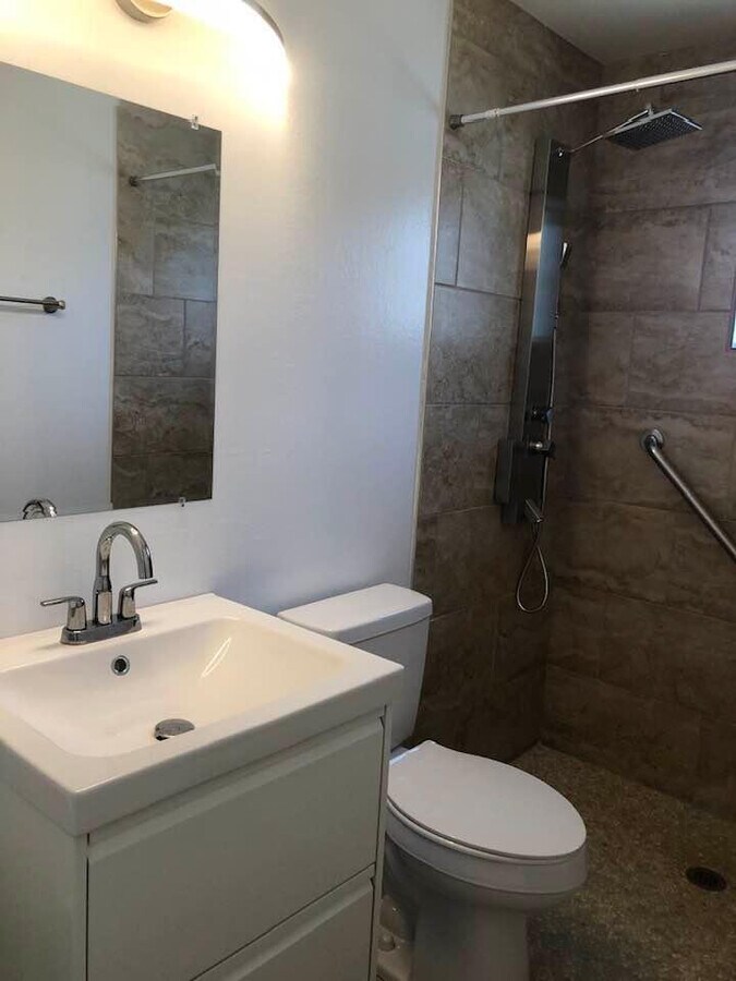 Photo - 2106 S Granada Dr Unidad Apt 3