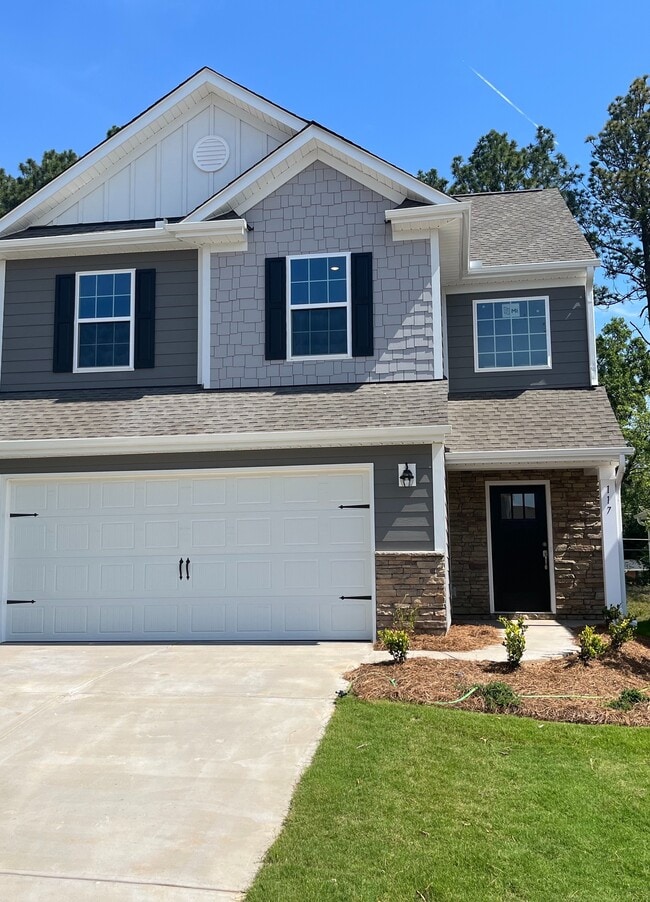 Building Photo - 117 Magnolia St