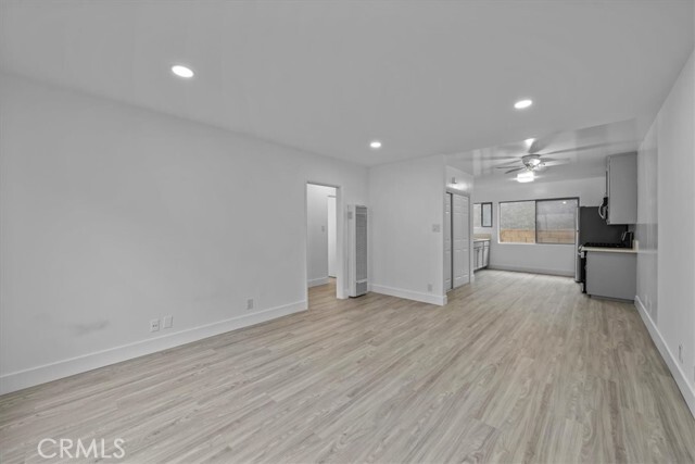 Photo - 853 W 23rd St Townhome