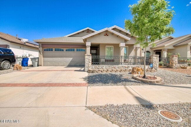 Building Photo - 12769 Tre Maximiliano Ave Rental