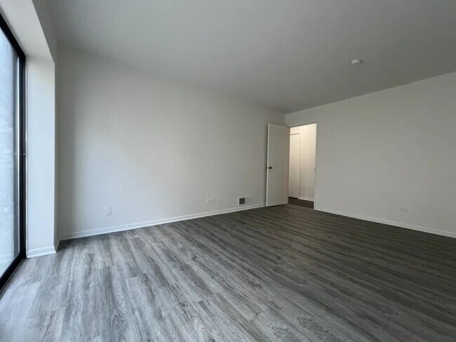 Photo - 2300 N Harlem Ave Unit 2300 North Harlem Avenue