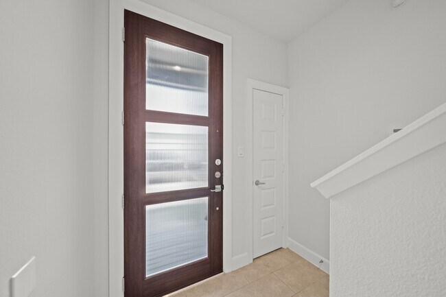 Photo - 3006 Charline