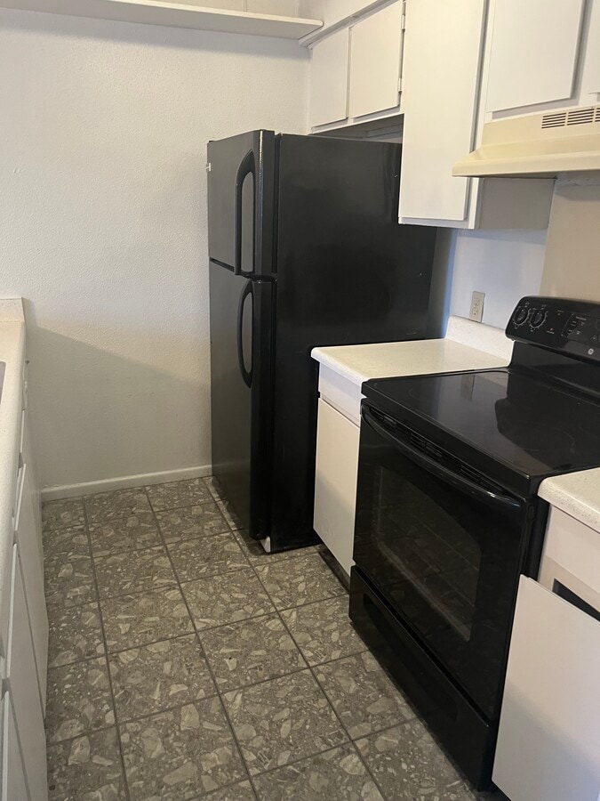 Photo - 155 Sprucewood Ln