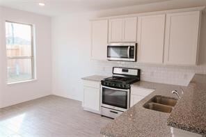 Photo - 10711 Catclaw Ct