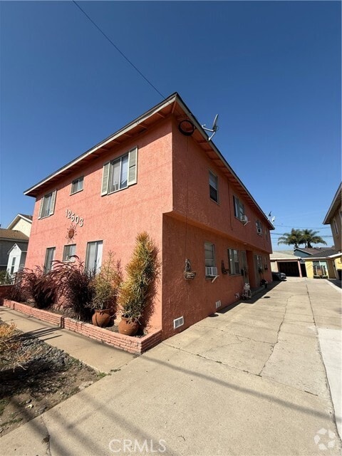Building Photo - 12503 Grevillea Ave Unit B Rental