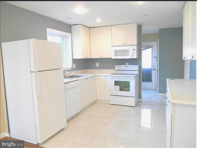 Photo - 5809 Greenlawn Dr