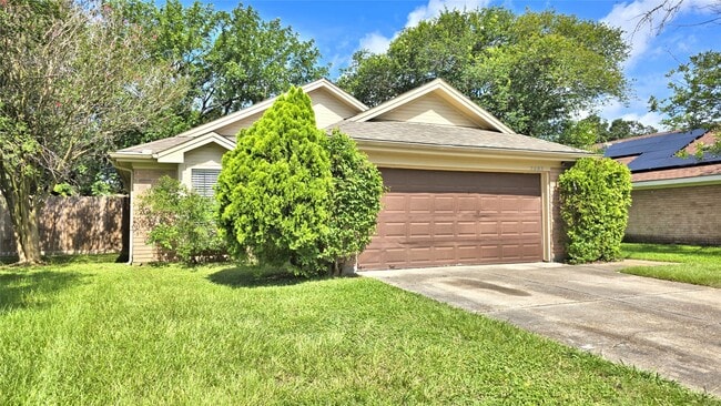 Building Photo - 7403 Gateridge Dr