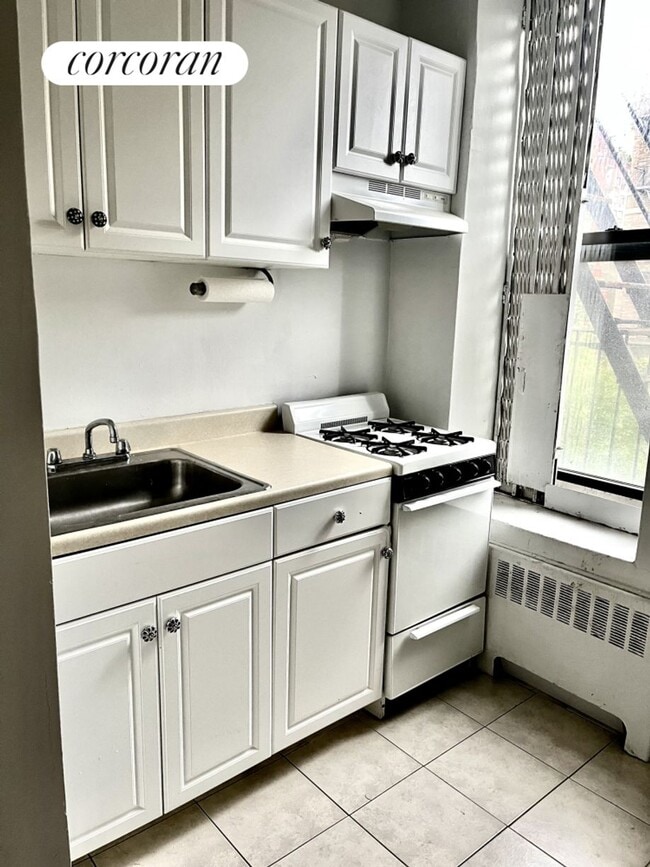Photo - 100 W 85th St Apartment