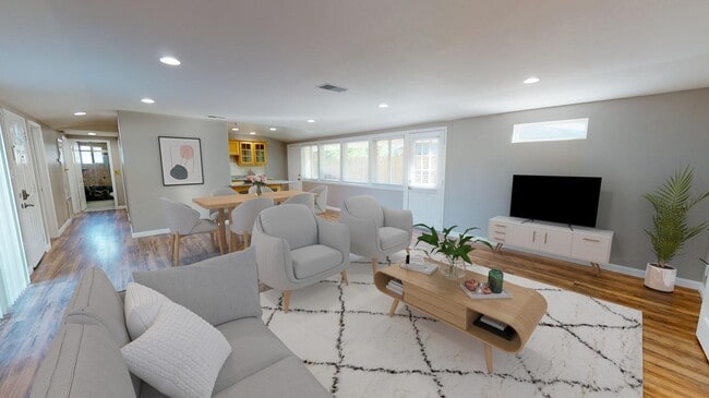 Charming & contemporary Concord home near BART