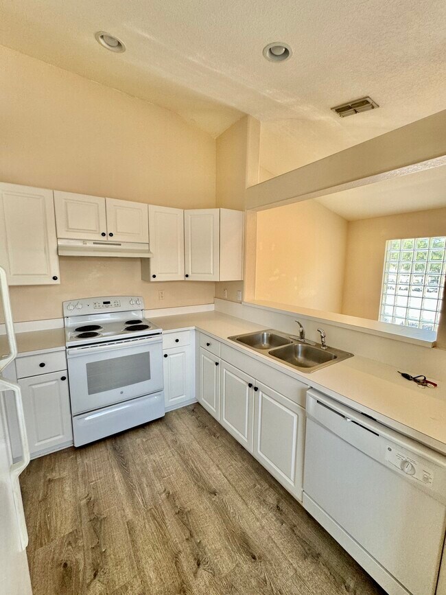 Photo - 26728 Little John Ct