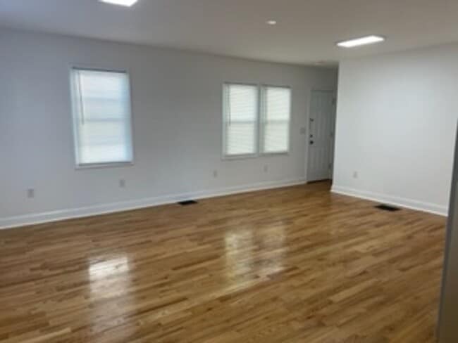 Photo - Beautiful 3 Bedroom House for Rent in Neptune!