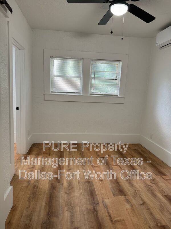 Photo - 1208 Hawthorne Ave Unit #B