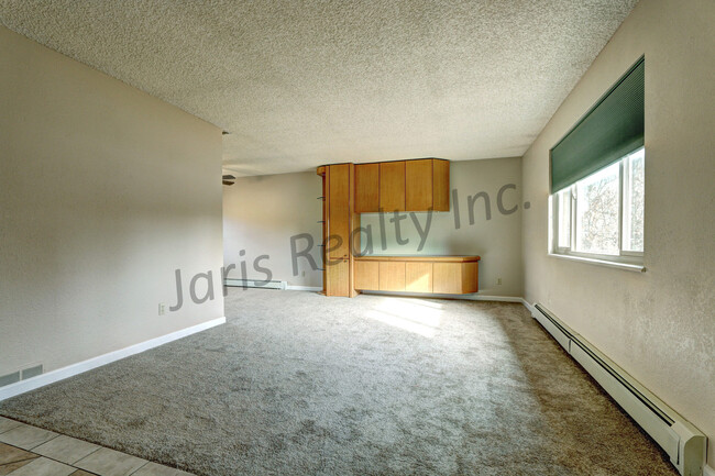 Photo - Charming Cul-De-Sac Home Near Downtown Castle Rock. Fantastic Fenced Backyard!