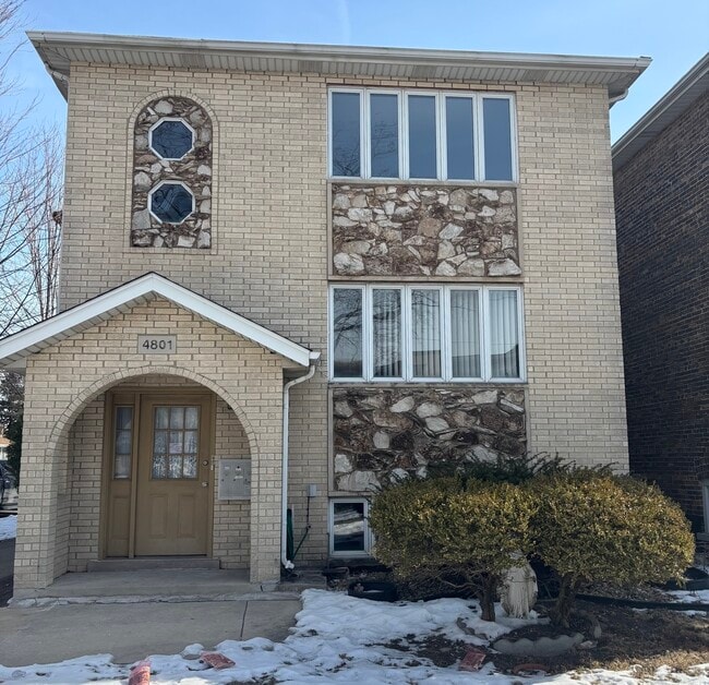 Building Photo - 4801 S Kolin Ave Unit 2