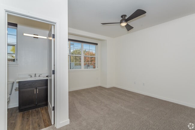 Photo - The Angelino