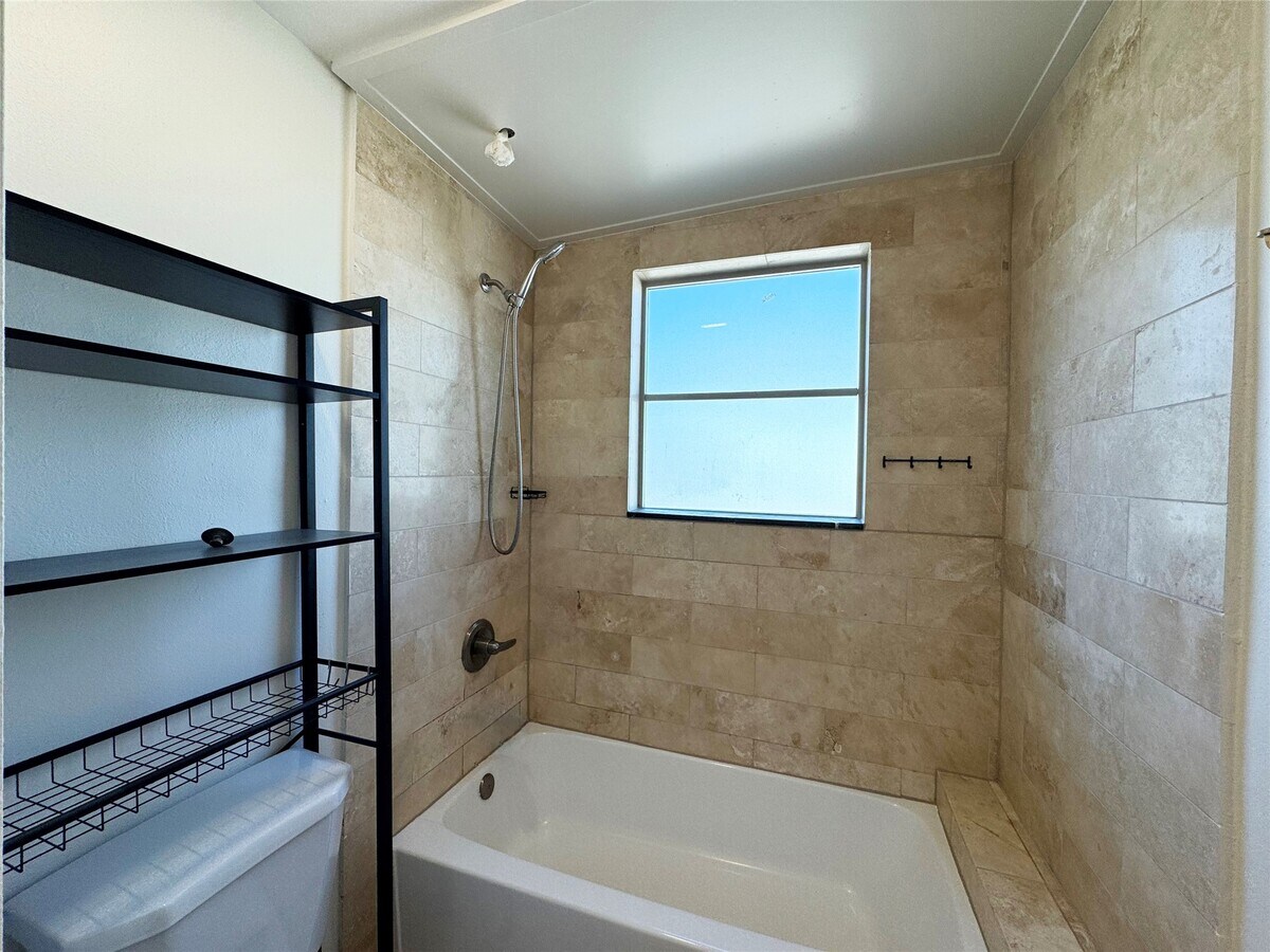 Photo - 1509 Holman St Unit 2