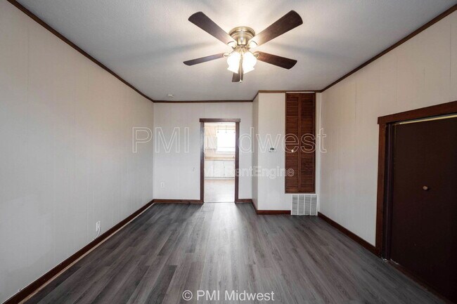 Photo - 411.5 S East St