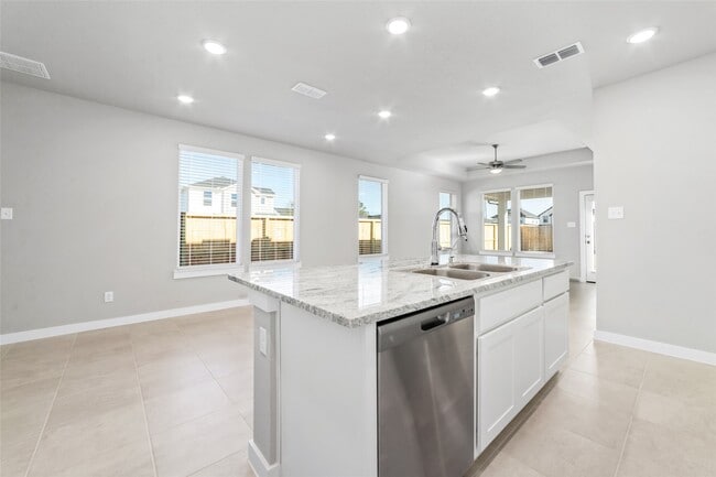 Photo - 7246 Clearwater Cv Dr