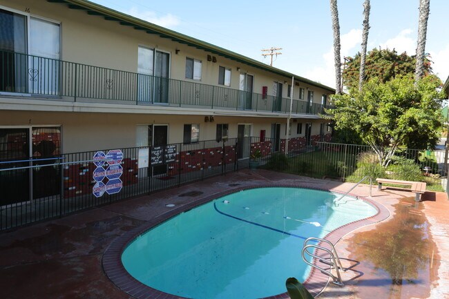 Aloha Vista Apartments