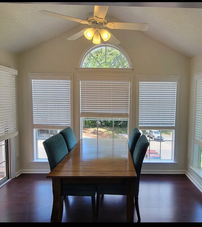 Room in Condo on Balfour Rd